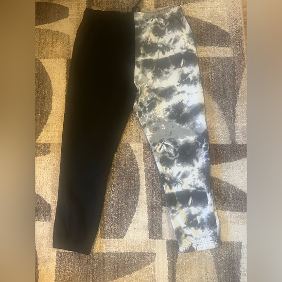 Men’s preloved Brooklyn Cloth  Tie-Dye and Black Jogger sweatpants size XL - Picture 2 of 3